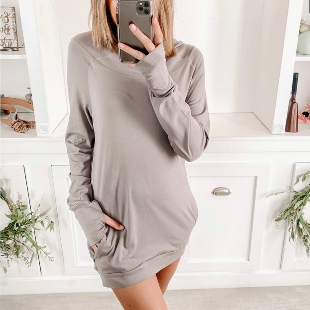 Older Nanamacs - Women's Gray Long Sleeve Top